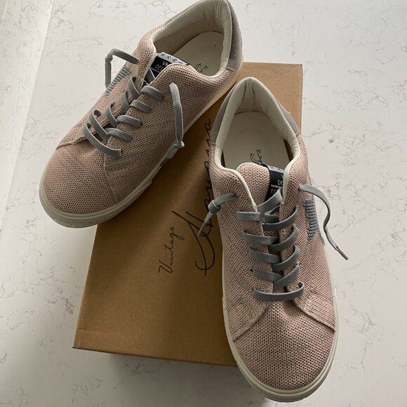 NWT Vintage Havana Fly Salmon Multicolor Low Top Women’s Sneakers Size 9 Fall - Picture 3 of 14